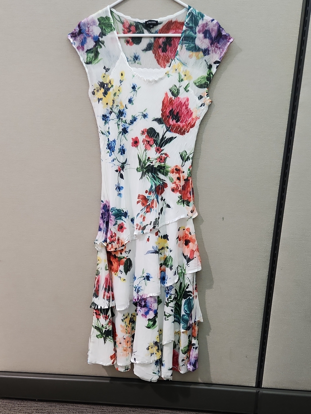 Komarov Floral Dress Size Medium